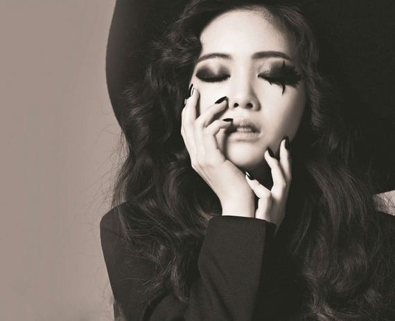 Minah -I-Am-A-Woman